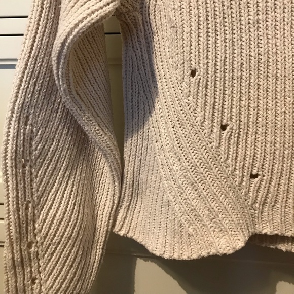 Cute Cropped Sweater - Picture 3 of 3